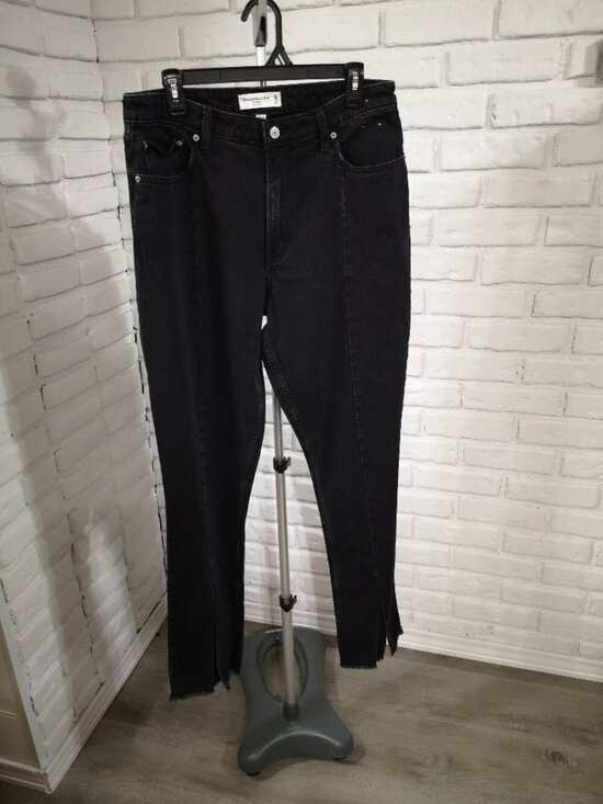 Abercrombie & Fitch Denim - Abercrombie & Fitch Ladies Size 31/12 Black Skinny High Rise Curve Love Jeans